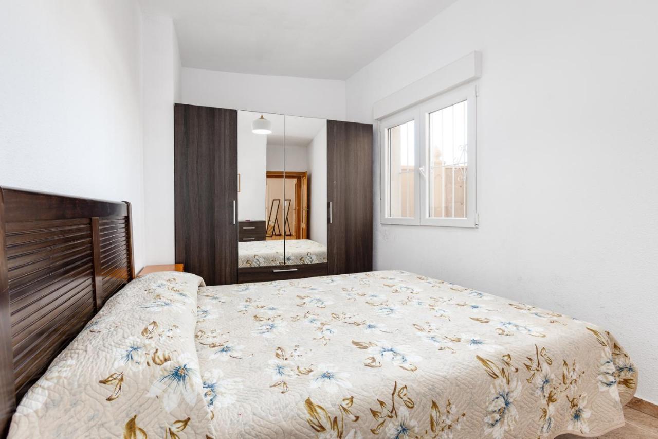 Bonito Apartamento De Dos Habitacion Y Piscina Torrevieja Exteriör bild